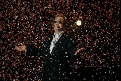 Elton John tähistab Eestis oma hiilgava karjääri 40. aastapäeva