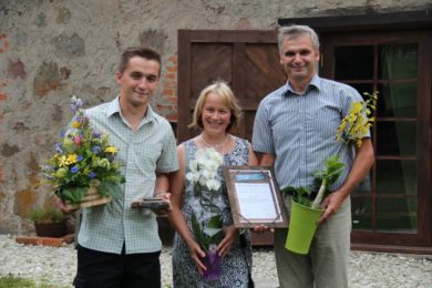Järvamaal tunnustati konkursil_Kogukonna pärl_esile tõstetud Tiina ja Jaanus Lohuri perekonda