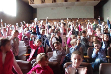 Jõgevamaalased kinkisid Moldova lastele viissada helkurit