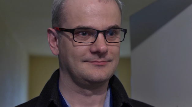 Täna “Saladustes” – Olaf Suuder mängib armunäljas ülemust!