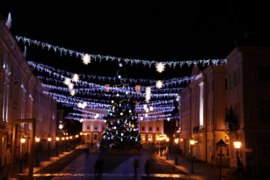 Homme tähistatakse Tartu raekoja platsil talve algust, teisipäeval kuulutatakse välja jõulurahu