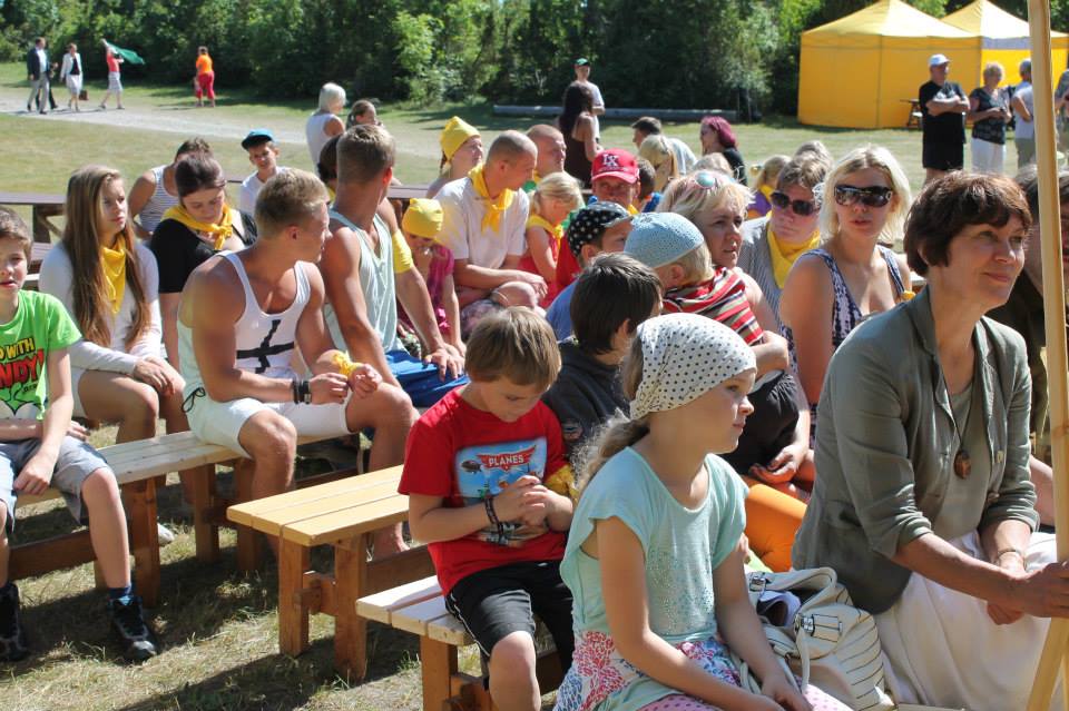 Lasterikkad pidasid Läti ja Leedu suurperedega Hiiumaal Suvekooli
