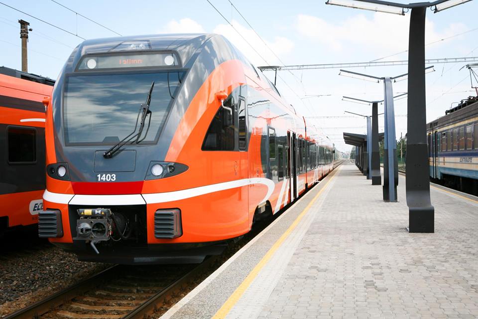 Tallinlased saavad jätkuvalt linna piires rongiga tasuta sõita