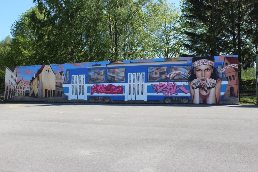 NOORED TEEVAD! Õismäel tehti tänavakunsti