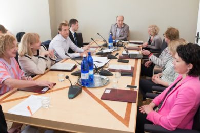 Sotsiaalkomisjon külastab Pärnu haiglat ja lasteküla