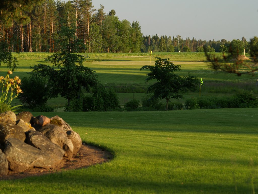 AJAKIRI GOLF! OJASAARE VÕISTLEB! Lääne-Viru golfarid võtavad mõõtu