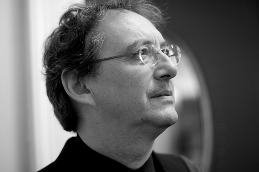 KOLMEKORDNE GRAMMY NOMINENT! Dirigent Peter Phillips toob Eesti publikuni 500 aasta vanuse “Maavärina missa”