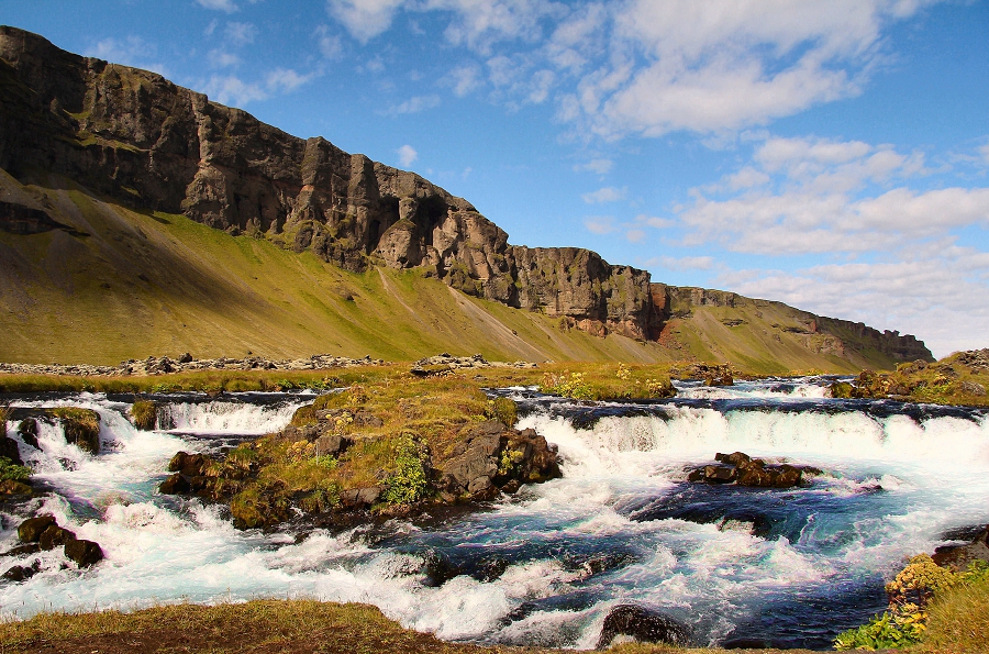 iceland-mountains