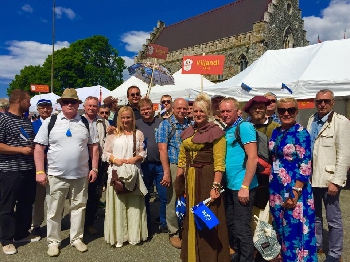 Viljandi linna delegatsioon viis Bergenisse meeste laulu ja võlujoogid